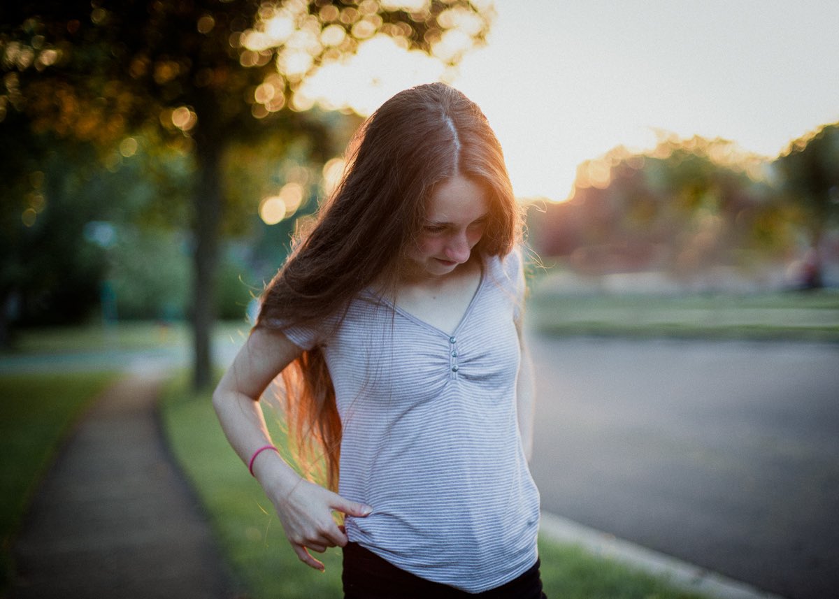 snapgraz's tweet image. I can’t believe you’re 14. (Really.  I can’t.).  Soon-to-be high schooler.  Soccer player.  FBI tech specialist wannabe.  The Office aficionado.  You’re my rock and I love you.  Happy birthday, Amelzies! ❤️
#phillyphotographer #portraitphotography