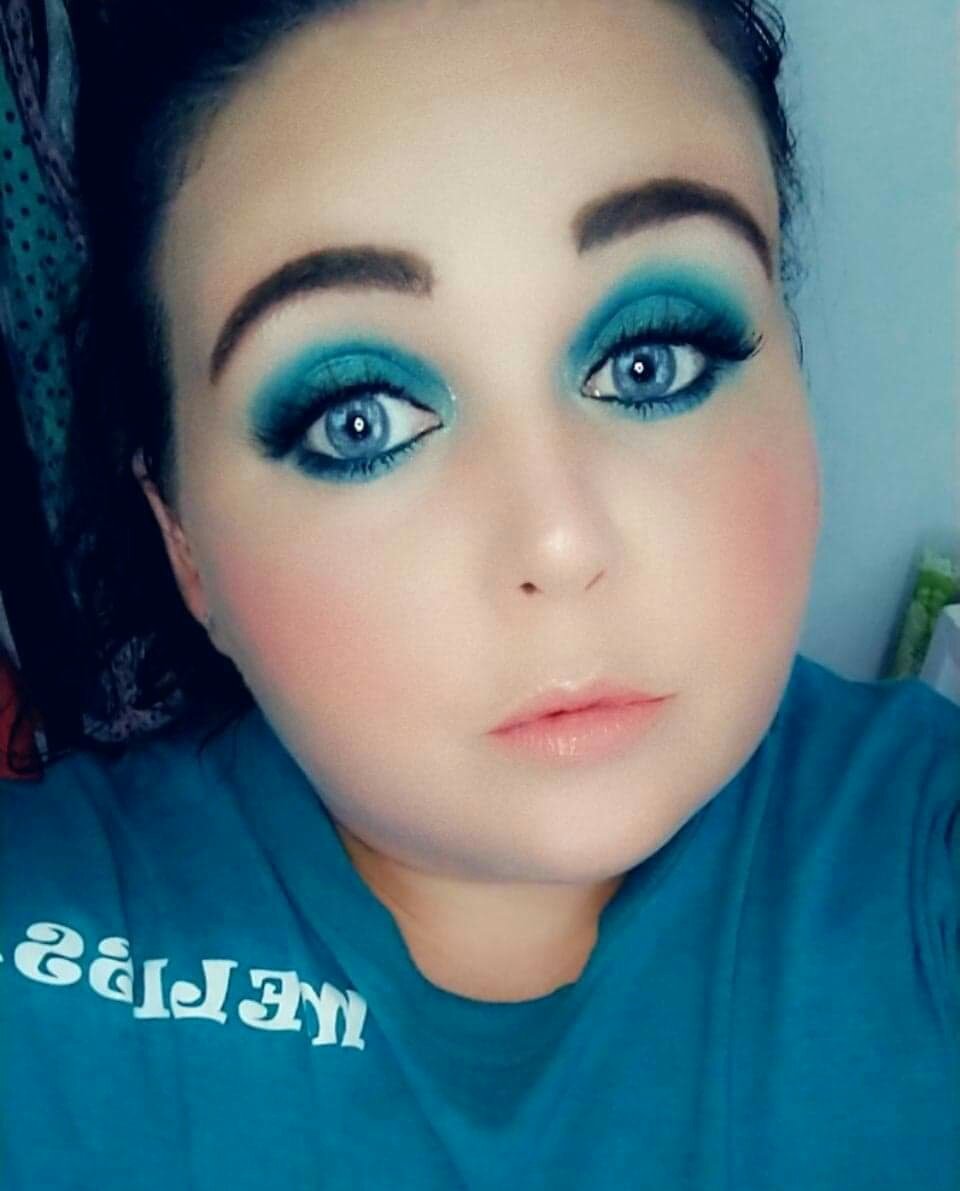 melAnn1393's tweet photo. Sorry for being so inactive.... It's been a STRUGGLE but here are some #newlooks from last week💜💜
#makeup #dollface #jeffreestarcosmetics #pretty #thatblend https://t.co/TOrrJ5A5bZ