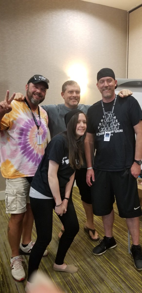CaroleBDCDiva's tweet photo. Lord @ferpers of House Carolina with @SmokeScreenVids @BecauseVal_ & @DUSTsports
#ProtoCon2019 https://t.co/lUei8O9op6