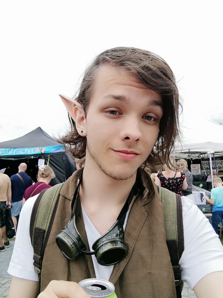 ianduforet's tweet photo. Had a great time at Elftopia
#cosplay #steampunk #elftopia https://t.co/CirEQQmFUe