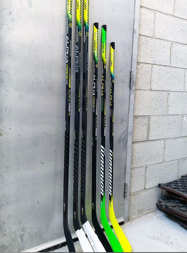 sportsreplayca's tweet image. The #Alphadx family ft. the SEC exclusive Alpha DX Force Pro stick! #dynamicstrike #pinpointaccuracy @warriorhky available now through us!!!
