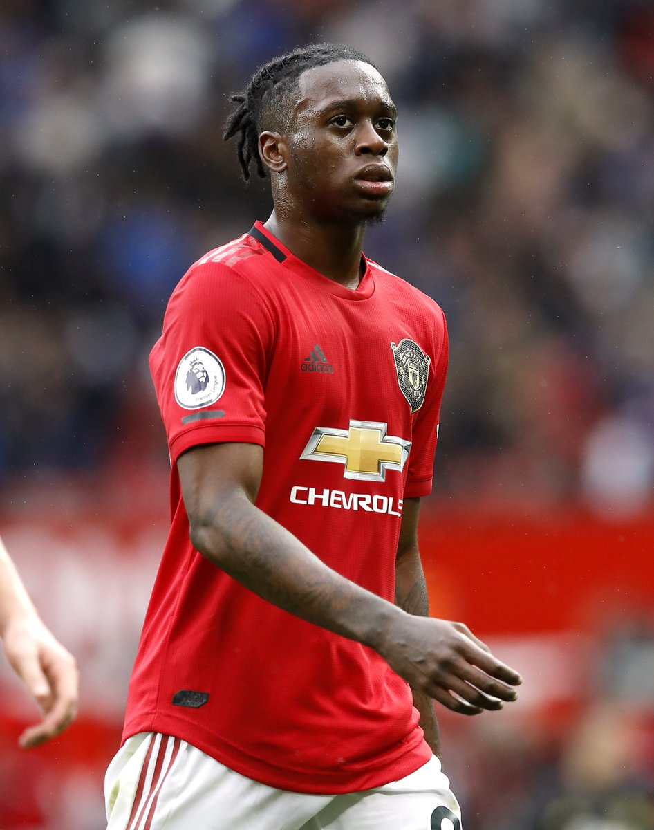 Aaron Wan-Bissaka's game by numbers vs. Chelsea:

86% pass accuracy
82% duels won
75 touches
11 duels
6 tackles made
5 clearances
3 interceptions
2 take-ons completed
1 clean sheet
0 fouls committed

More ridiculous output. 🕸