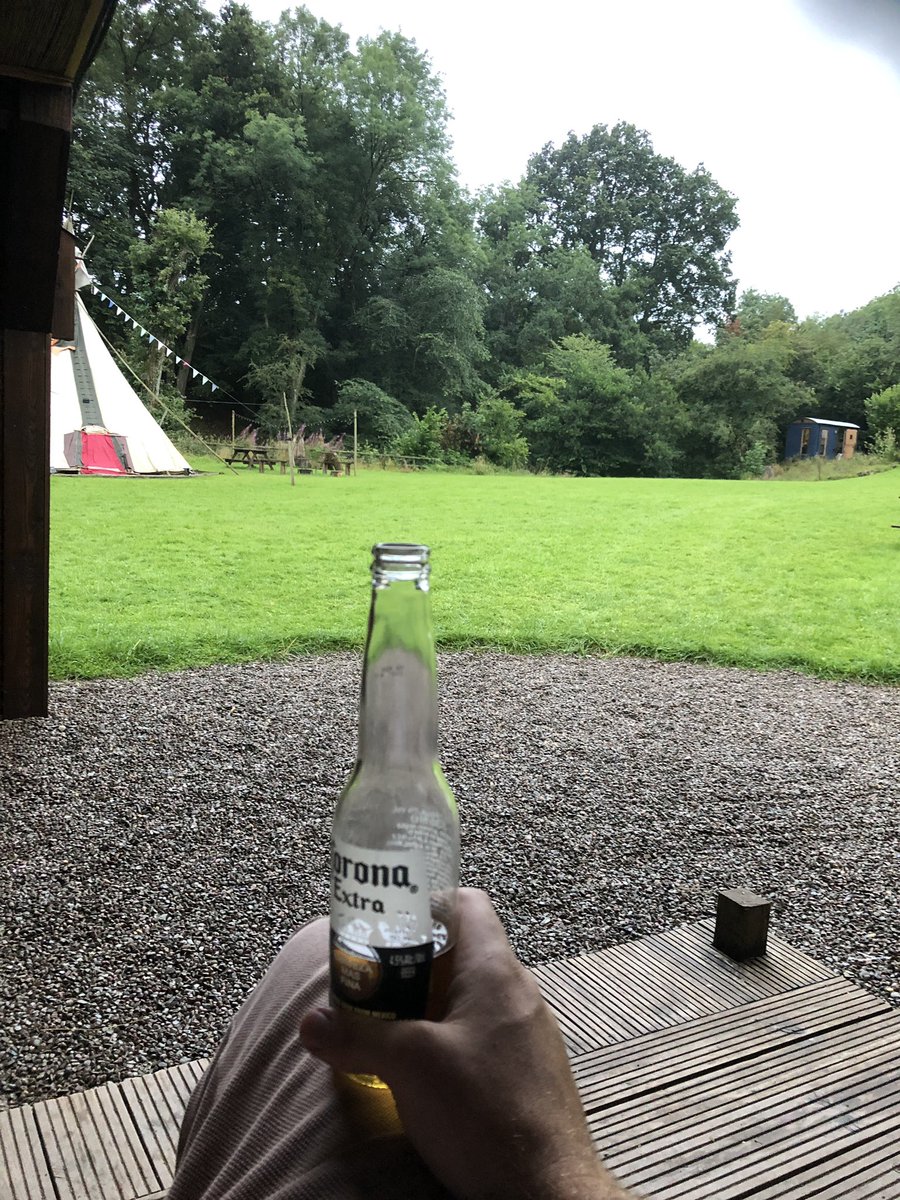 Villa19UTV's tweet photo. When you’ve had a great weekend away @CampCynrig and it’s back to work tomorrow 👎🏼👎🏼 #breconbeacons https://t.co/zCyyTkPsAF