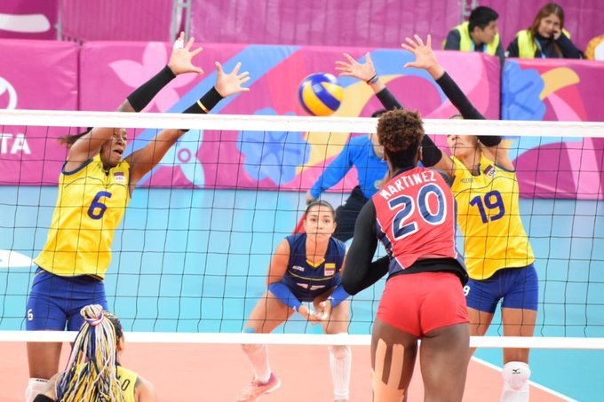 ElDia_do's tweet photo. #OrgulloDominicano #VamosPorElOro #ArribaLasReinasDelCaribe

4to set  

#Dominicana 🇩🇴 24
#Colombia 🇨🇴 15

El partido lo lidera Dominicana 2-1 (25-20,19-25, 27-25)

#VamosPorElOro #LasReinasDelCaribe #PanamRD #TeamDom #TodoPorLaPatria https://t.co/XJDfPGIo6K