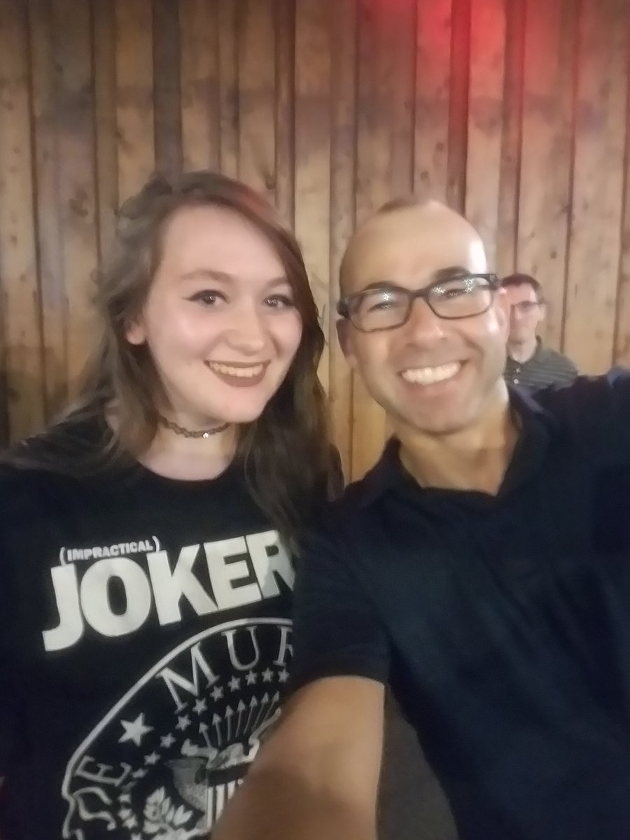 NotSoMuchAAngel's tweet photo. It was so great meeting @jamessmurray from @TenderLoinsIJ He's seriously so sweet and his book is amazing so far. https://t.co/Mhhza0VZki
