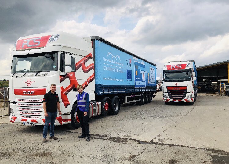 PCSLeeds's tweet image. Ed Hollands visiting us as we finish up with our trailer adverts for North West Skills Academy, trailers are looking awesome! #wearepcs #Leeds #Haulage #Yorkshire