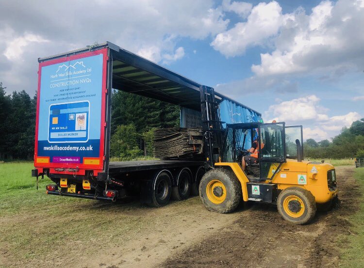 PCSLeeds's tweet image. Event work this week showing off the new trailers for North West Skills Academy 👌🏻#wearepcs #Haulage #Leeds #Yorkshire #Events