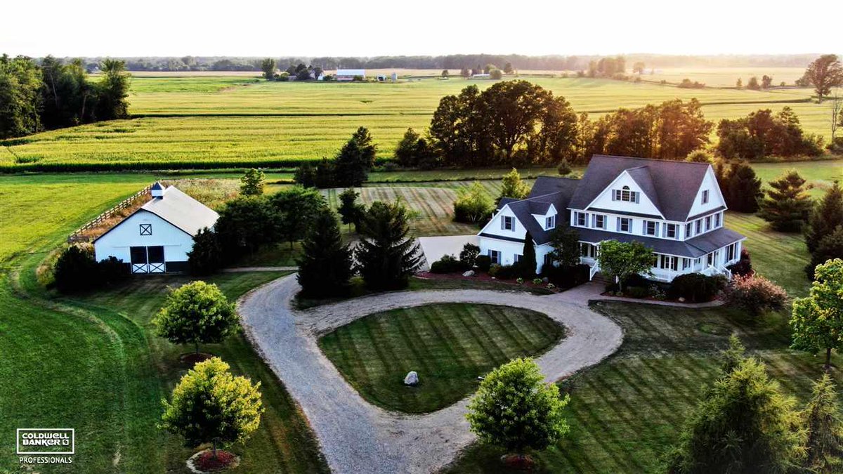 CBProfessionals's tweet photo. See a virtual tour of our listing on 6700 Fox Run #Marlette #MI  #realestate https://t.co/91KRszC73v https://t.co/bftXHljtu5