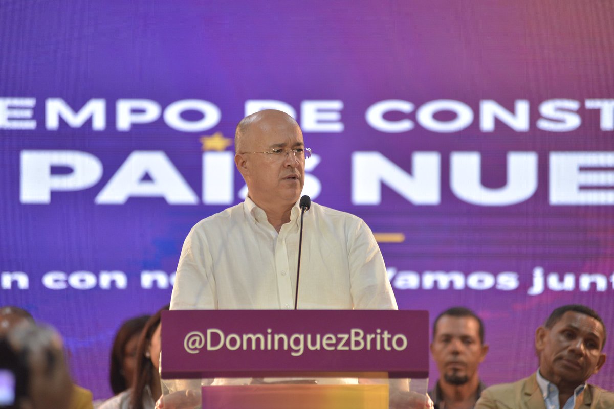 DominguezBrito's tweet photo. Tengo muy claro lo que quiero para Puerto Plata, relanzaremos el turismo, sobretodo el turismo de crucero, para lo cual realizaremos grandes obras viales, entre ellas la Carretera Santiago-Puerto Plata y la autopista Puerto Plata-Punta Rucia.

#Francisco2020 #UnPaísNuevo https://t.co/zOyXrOtlZB