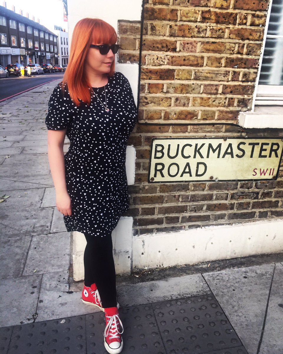 nicbucky's tweet photo. Weekend in #London has been fab, catch up with @nicola_hume wondering around where I grew up in #Battersea &amp; today’s mini family reunion- &amp; yes this road is real aka my road! 😉 #family #trip #londoneratheart #actor #puppeteer #dayoff #buckmaster #disneydress #norain https://t.co/DIoRZX8t9N