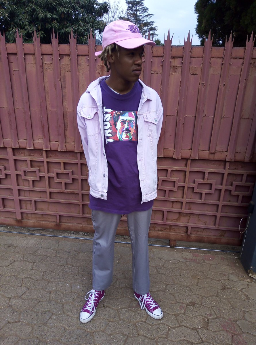 El_Pablo_Scott's tweet photo. TRUST NO ONE 💜 https://t.co/fcK84c3Qw7