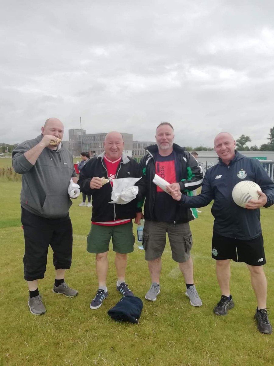 BRENDANROONEY2's tweet photo. #Jumpersforgoalposts
#jumbobreakfastrolls
#saturdaynightpints
#theyllneverlearn https://t.co/Rg1xckphgp