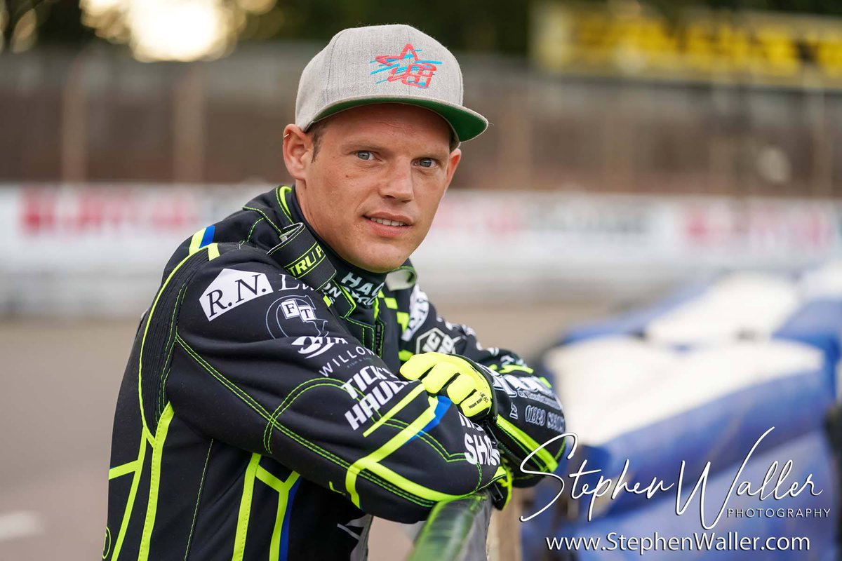 Ipswich Witches tweet media