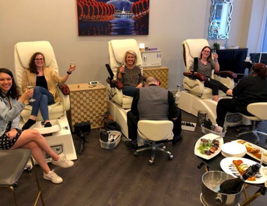 Hotel Saint Louis tweet media