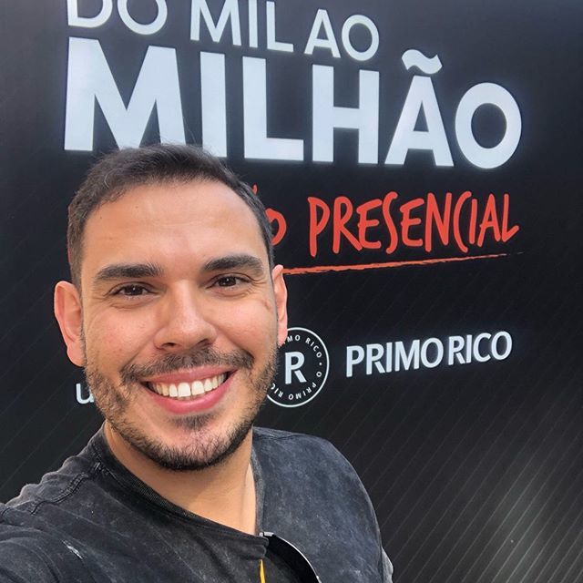 BrunoNog's tweet photo. Educação financeira. 
#domilaomilhao #primorico
@thiago.nigro 
#education #finance #investing 
#event #saopaulo https://t.co/iJtHRdiuEv https://t.co/gdW9J7Srpi