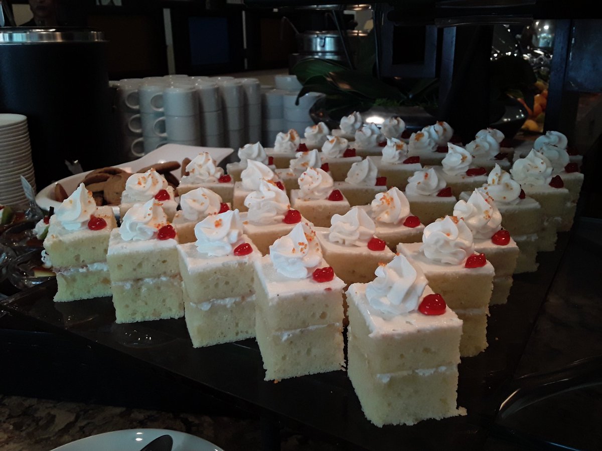 topeventsja's tweet photo. Sundays are made for brunch. Nothing puts a smile on someone's face like food πππ @JamaicaPegasus #SundayBrunch #TopEventsJa #TopEventsEndorsed #TopWeeklyEvent https://t.co/ZYX0RgG27X