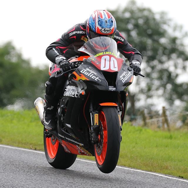 davidscottmedia's tweet photo. #PatriciaFernandez #MagicBulletMotorsport #UlsterGrandPrix #UlsterGP #UGP #WorldsFastestRoadRace https://t.co/PYjlqugvTm https://t.co/eG4jb7OnKZ