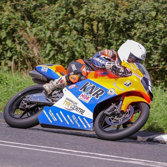 davidscottmedia's tweet photo. #MelissaKennedy #UlsterGrandPrix #UlsterGP #UGP #WorldsFastestRoadRace https://t.co/OczK5LfNIU https://t.co/D05mwGnLlR