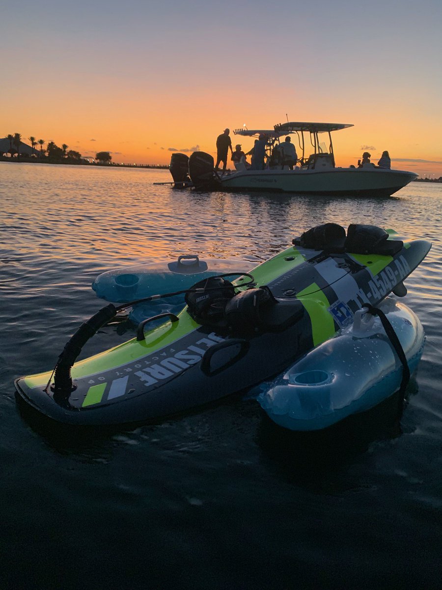 jetsurfhouston's tweet photo. Weekends are more fun with a jetsurf. Simple as that. DM for rental information. #JetSurf https://t.co/XgVcYVqaj5