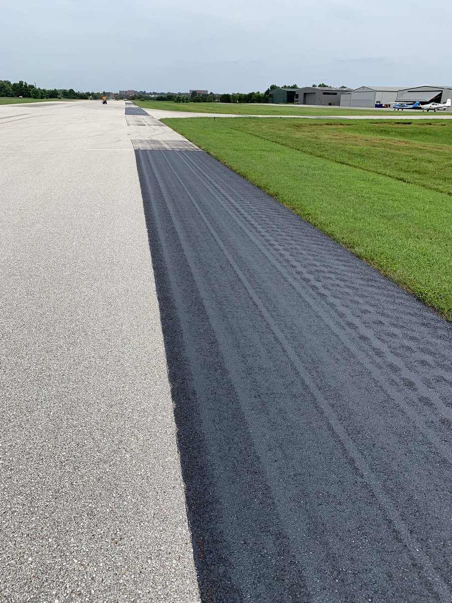 wahdiatme's tweet photo. A pilot came up to me last night as we closed Runway 18-36 at Bentonville Airport and asked, “How do you give up your Saturday night to be out here?” My response? “Who wouldn’t?”
Can’t wait as we transform #VBT runway over the next 3 days. #lovemyjob @garverusa https://t.co/NoOquSZuPf