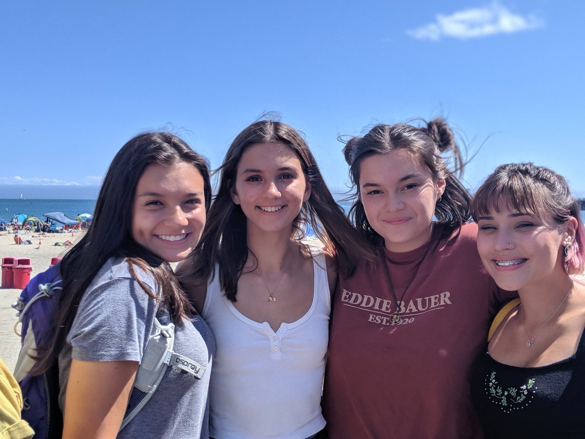 ExpeditionTeen's tweet photo. Our teens were living their best life at the Santa Cruz boardwalk yesterday! 🏄‍♀️ Heading to San Fran, today! https://t.co/SeY2Yb08MP
