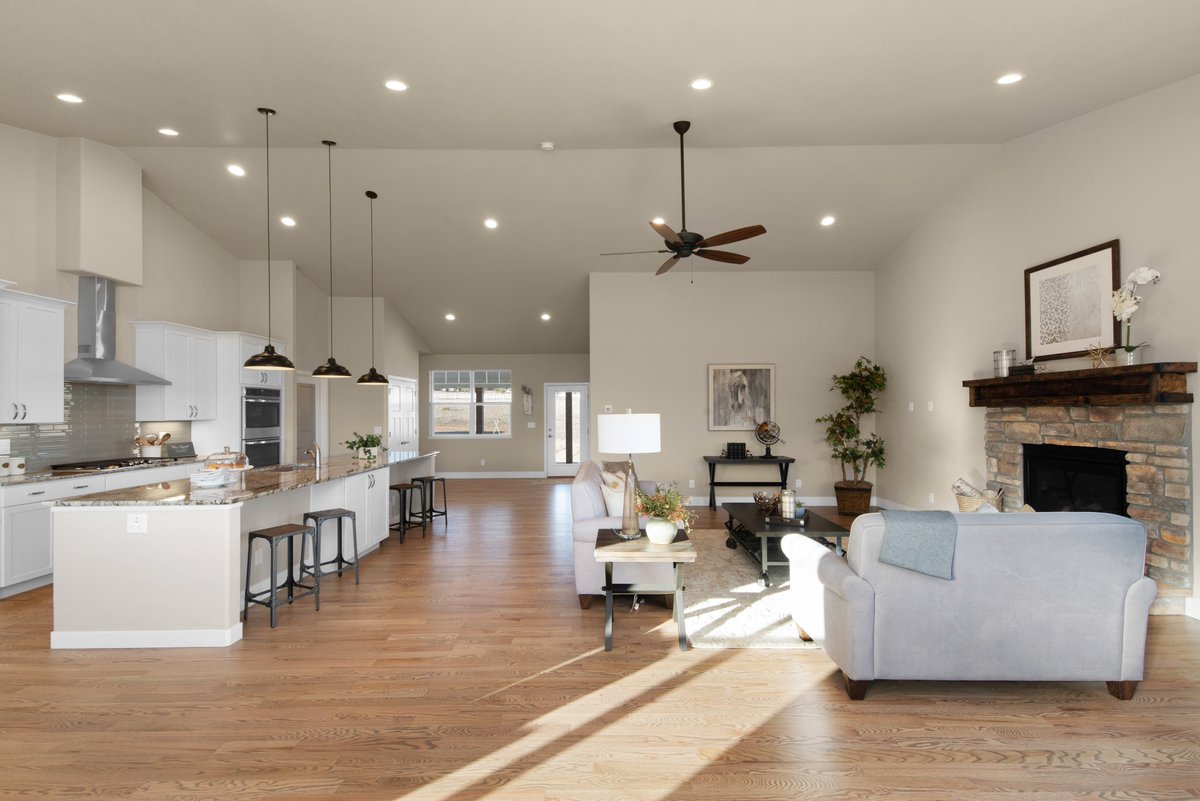 MasterBiltCO's tweet photo. Check out this great entertaining space with views of Palmer Ridge and Elephant Rock.
603 Pioneer Haven Point, Palmer Lake, CO 80133
5 acres, 4,093 sqft, $750,000
Open House: Fri-Mon 12:00p-5:00p https://t.co/kUn9bckufd