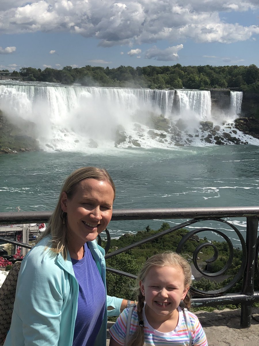 SavSamSunflower's tweet photo. Niagara Falls did not disappoint. #summer19 #mdoes8 #davisfam #toronto #canada #niagarafalls 🇨🇦 https://t.co/spV7AhI87G