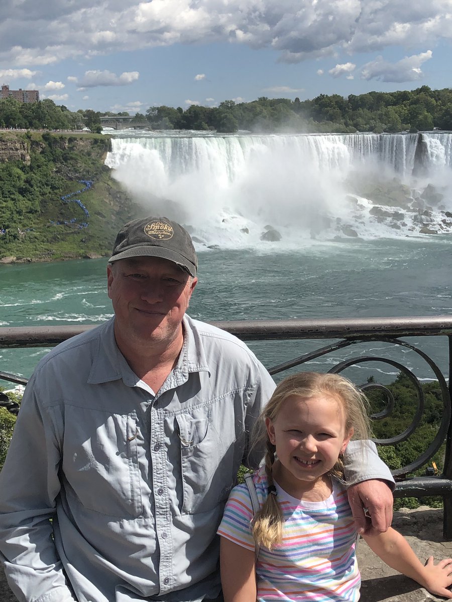 SavSamSunflower's tweet photo. Niagara Falls did not disappoint. #summer19 #mdoes8 #davisfam #toronto #canada #niagarafalls 🇨🇦 https://t.co/spV7AhI87G