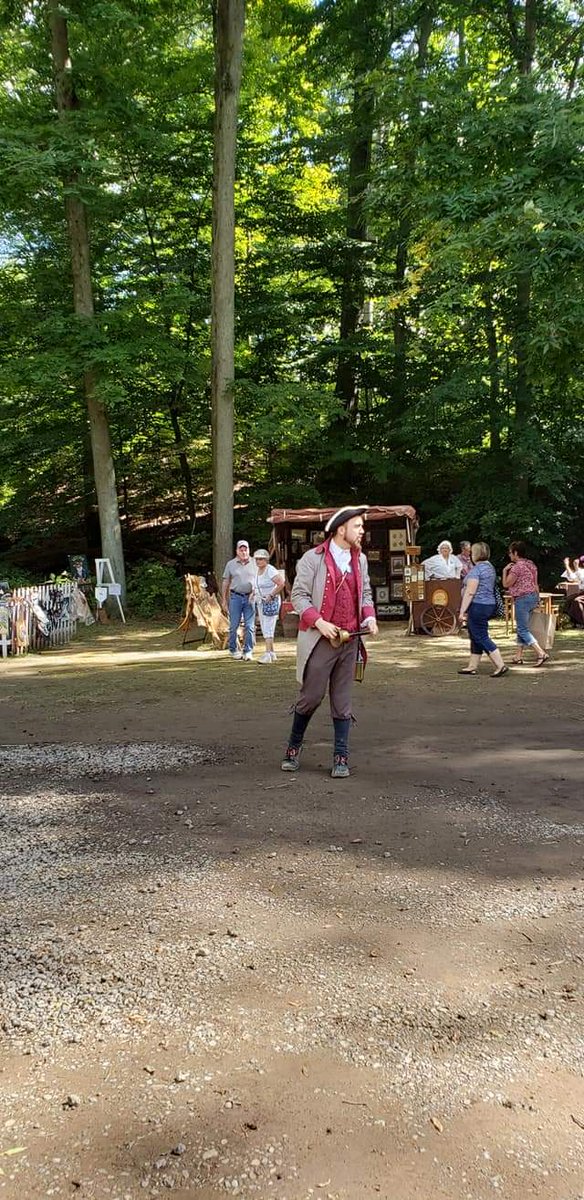 ClaysParkResort's tweet photo. Have you booked your #camping๐ site for #YankeePeddler yet? Yankee Peddler runs September 7-8, 14-15, 21-22! Book online today at https://t.co/fEtIfh91K1 @YPFestivals @OhioMagazine @OhioTravel @OhioFindItHere @OhioExplored @onlyinyourstate @VisitCanton @CampingRoadTrip https://t.co/EYQVSeI9dv