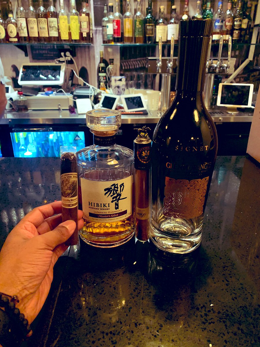 JB_TheLastDrop's tweet photo. A #BlantonsBourbon cigar along with a #PappyVanWinkle cigar to go with my #GlenmorangieSignet &amp; #HibikiMasterSelect. Had to go all out for the #WhiskySocietyBrothers. #Glenmorangie #Scotch #Whisky #Cigars #Hibiki #JapaneseWhisky https://t.co/9qFBH9hKaw