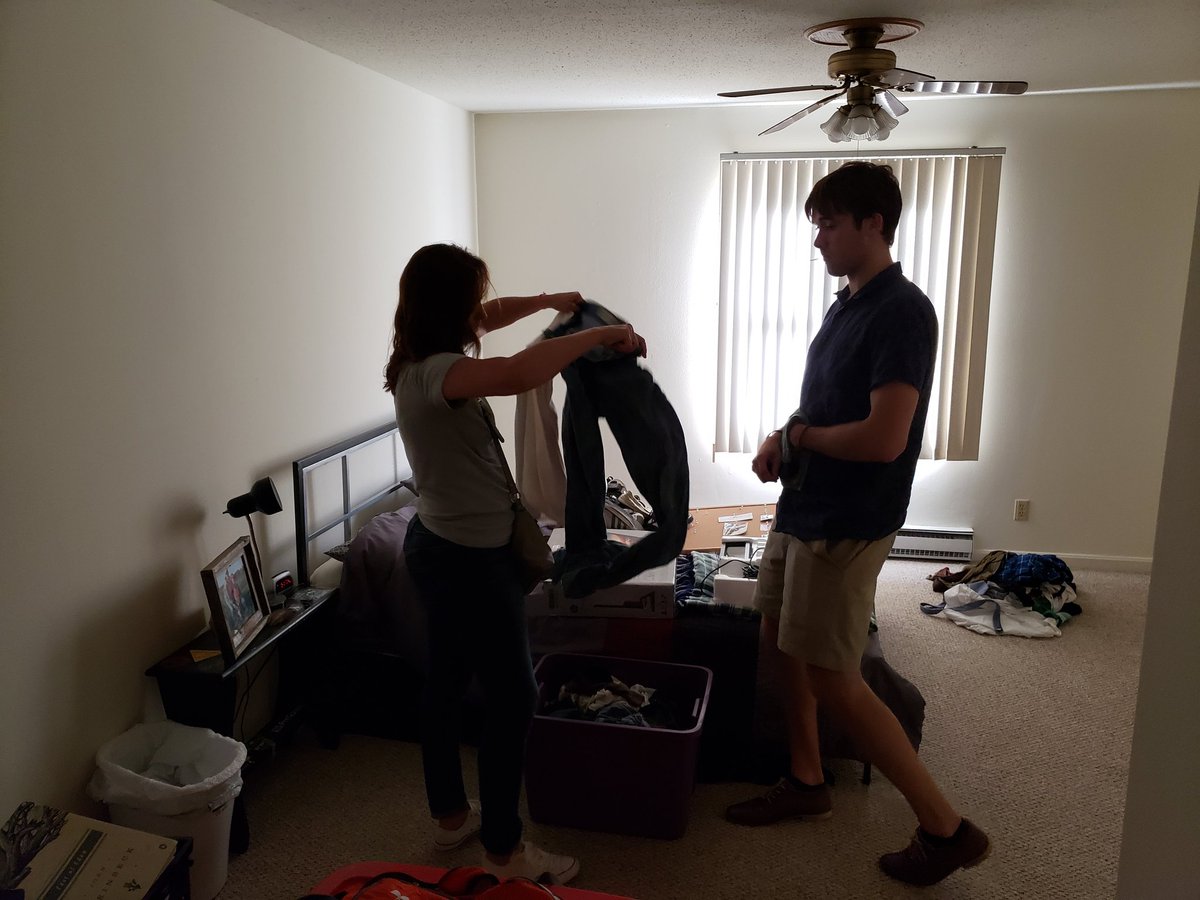 EmptyNestTour's tweet photo. Sorry for the lack of inspiring tweets kiddos but moving #GeekChick into his apartment, fixing up our someday #GrandChick room w/ #FarmersChick & #CheerChick help, golfing outings w/ #BabyChick & going to #ShowBizChick events kept us busy. I'll tweetstorm to catch you up today. https://t.co/ts6icIS18L