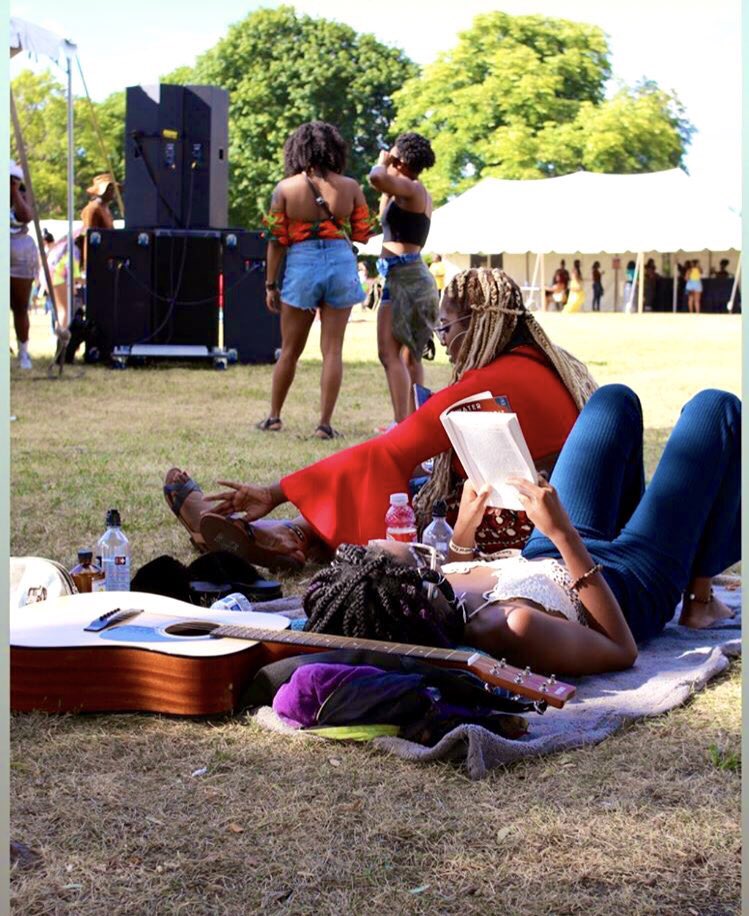 Love_wasHere's tweet photo. .. And you won’t see me, unless you give me a reason . #KindredFest 
[📸: BlkBoyShine, Jacob Manning] https://t.co/kYUbgqZJ4k
