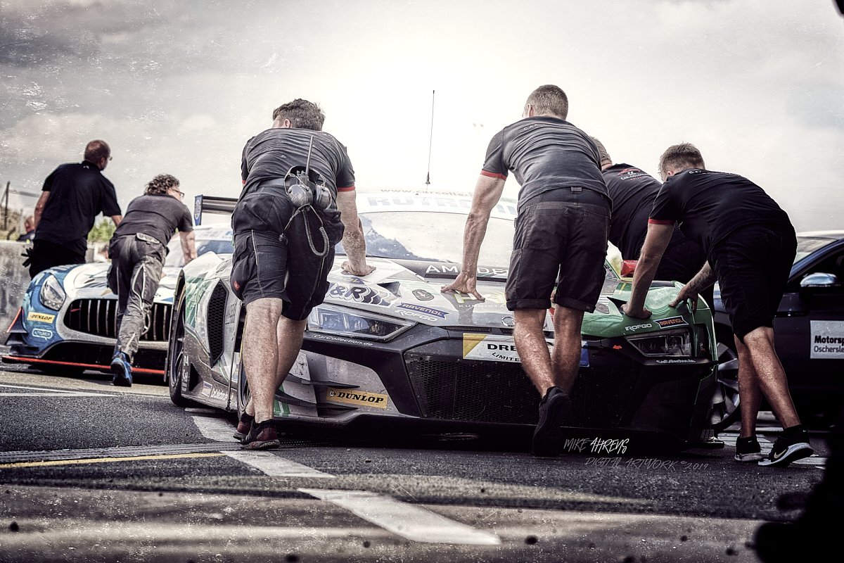 MikeRaceGraphy's tweet photo. Racing Weekend. Motorsport Arena Oschersleben. August 2019.
#dmvgtc #dunlop60 #team #audisport #rennsport #touringcar #oschersleben #audir8lms #racecar #gt3 #gt4 #sportwagen #ADAC #DMV #GTC #Arena https://t.co/sndEUfIBk0