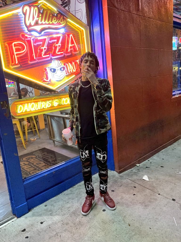 bittybrother's tweet photo. Everything I done wasn't made up, all a nigga did was get his weight up๐ฆ
๐ค
#RestBitty https://t.co/geJVou1NZt