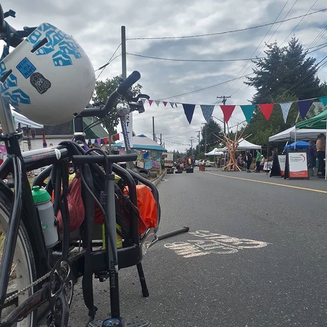 #mobilemechanic station out here at @mycdc Food Art Fun! Here until 4pm! Corner of Farquhar and Haliburton! Come check it out!
.
.
.
.
.
.
.
#communitydevelopment #streetfair #southnanaimo #goodnews #goodwork #goodfood #goodart #goodfun #coopshelpingcoop… ift.tt/2YSSsS8