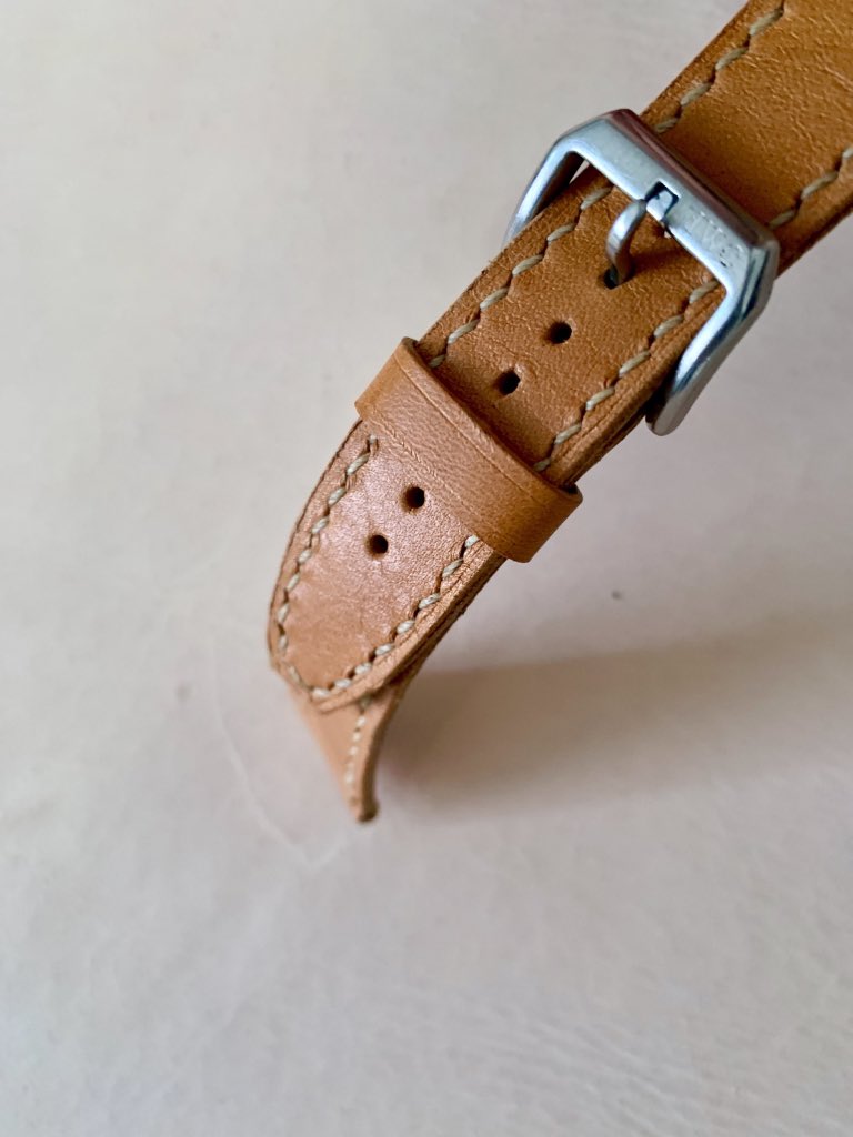freeontana's tweet photo. Sunday leather crafts, we made watch straps 😃 https://t.co/UmrgpQl5jG