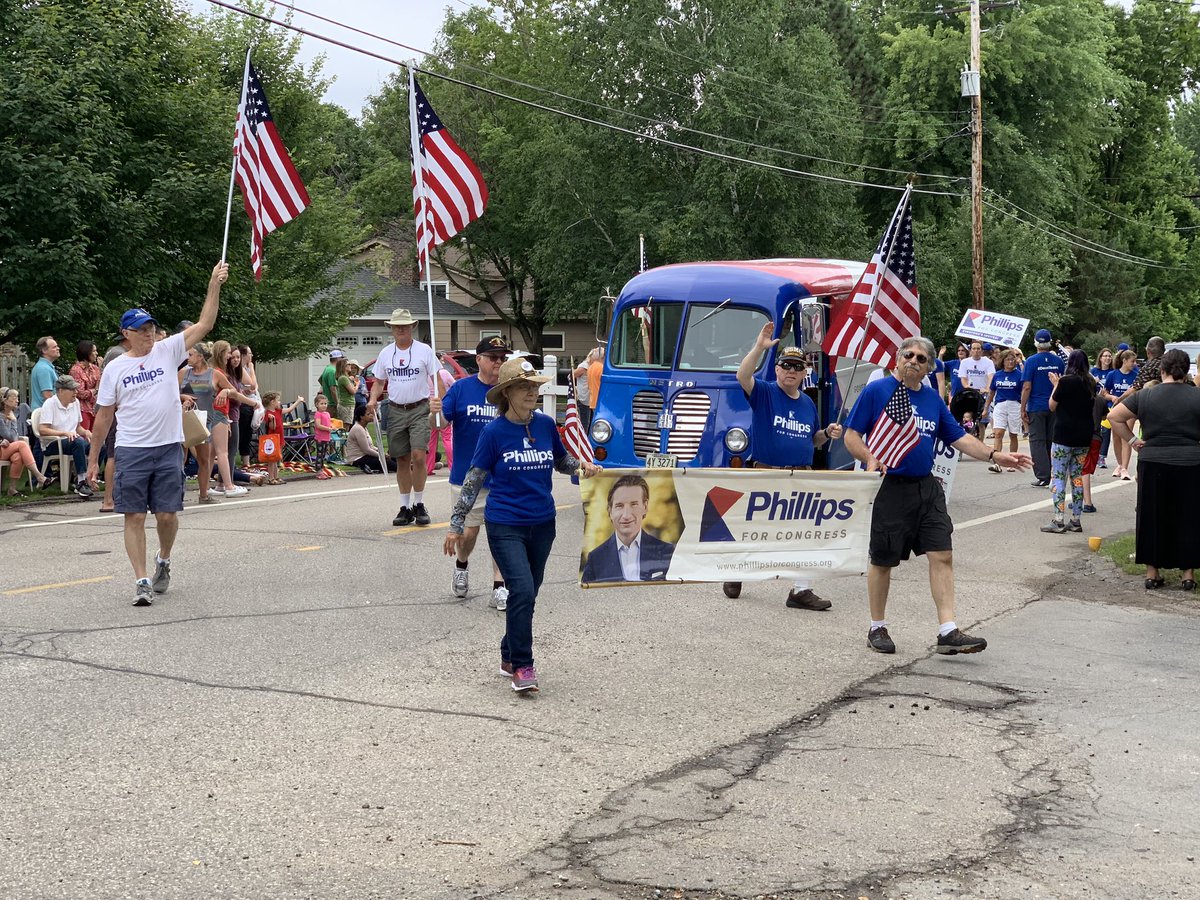 zrodvold's tweet photo. At #CornDays in Long Lake, possibly the first time I’ve seen @deanbphillips from the sidelines of a parade. Boss works hard! https://t.co/1YNMPLzKl9