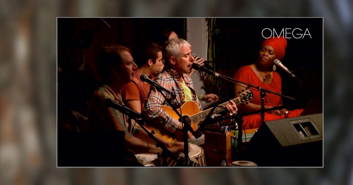 omega_institute's tweet photo. Grammy-nominated #kirtan leader Jai Uttal and other musicians share the devotional chant Govinda Gopala at Omega's Ecstatic Chant. https://t.co/wGSdlvDNoz #ecstaticchant #chant @jaiuttal https://t.co/3XNRbzcYXM