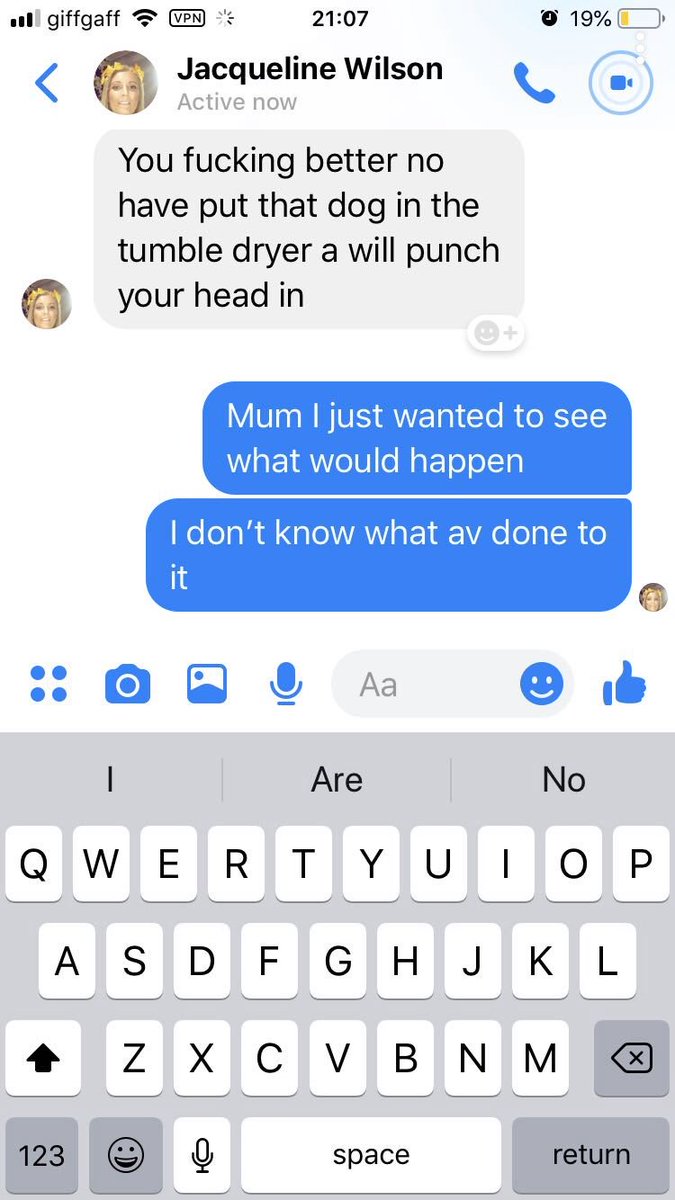 courtneywilsx's tweet photo. 🤣🤣🤣🤣🤣🤣🤣🤣 honestly why is my mum so bloody gullible https://t.co/fHVFVoniAH