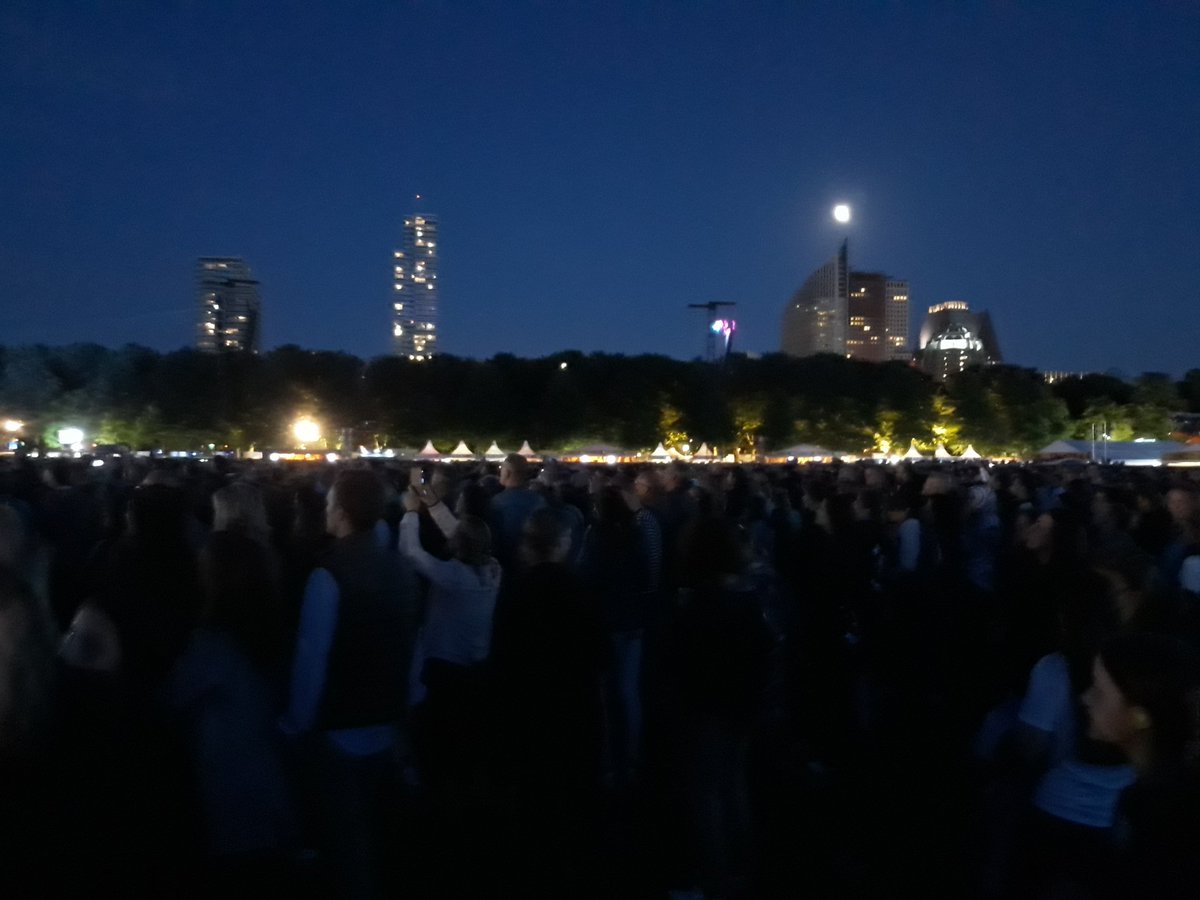 #DenHaag geniet! #Pink #Malieveld