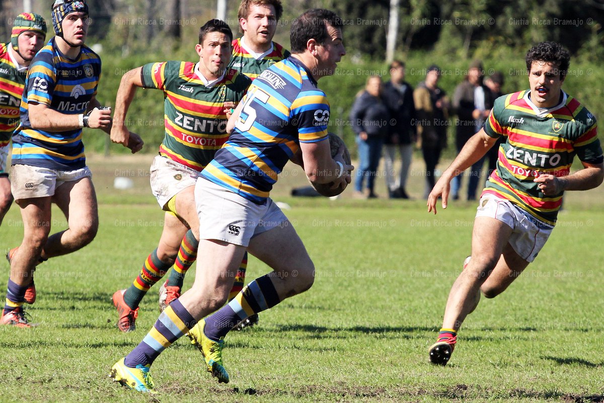 Mirá las fotos del partido de intermedia entre <a href="/clubsanalbano/">Club San Albano</a>  y <a href="/LomasACoficial/">LomasACoficial</a> en Cintia Ricca Bramajo - Fotografía Deportiva! >>> bit.ly/2ZWwfEe