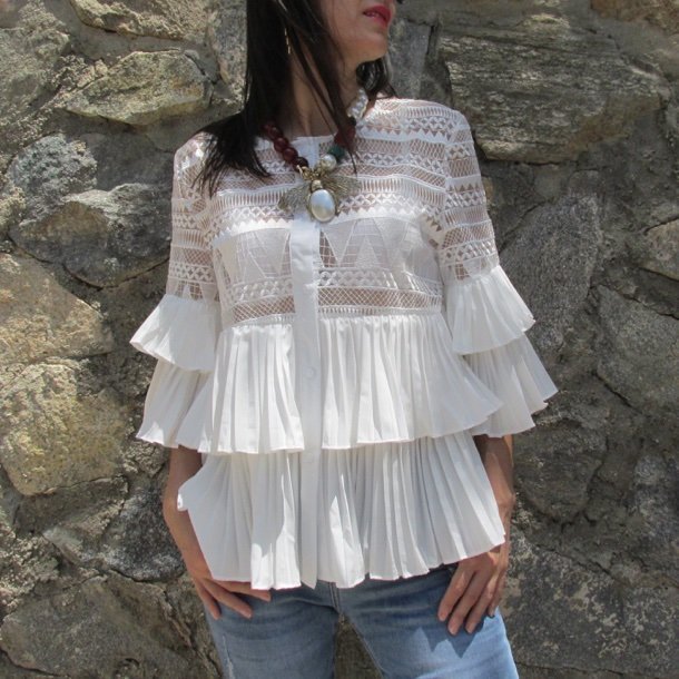 SisiChic_com's tweet photo. Algunas de estas lindezas las encontrarás ya rebajadas en  https://t.co/kteY7ymsoj… No te las dejes escapar...!! #moda #boho #modaadlib #ibiza #madrid #barcelona #malaga #bilbao #zaragoza #zara #fiestas #marathon #FelizSemana #mallorca #vacaciones #hotel #beach #playa #gandia https://t.co/tRIwJQMq6p