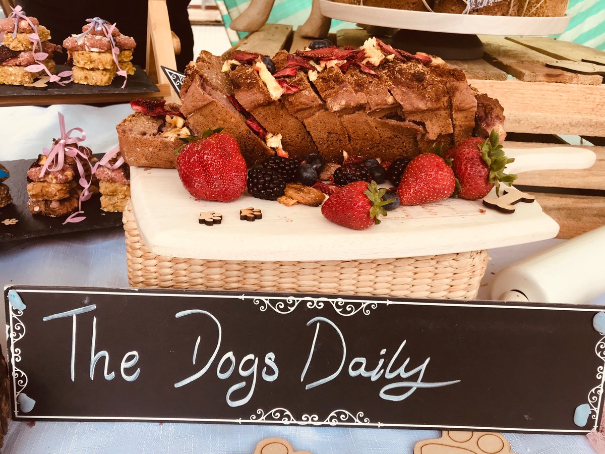 TheDogsDailyLtd's tweet photo. Our new range for dogs banana fruit bread yum yum #Dog #caninecompanionsforindependence #dragonsden #Harrods https://t.co/3WUhaEPcJF