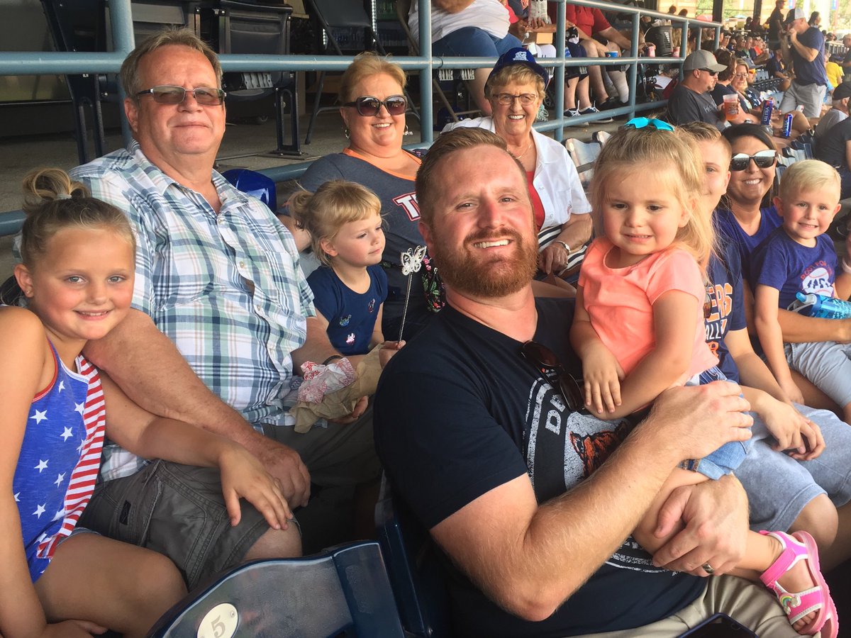 danlaughlin32's tweet photo. #MudHens #MudHensGameDay https://t.co/dFgzxzqPbP