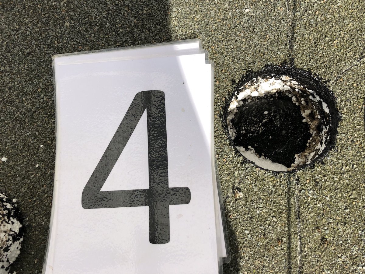 SecuTherm's tweet photo. Immer wichtig: Ausbauproben, analysieren ob Wasser in der WD, Austrocknungsberechnung, SecuTherm WD ist #Nachhaltigkeit #sanierung #flachdach #dach #hwk https://t.co/7oCVpd4gQE