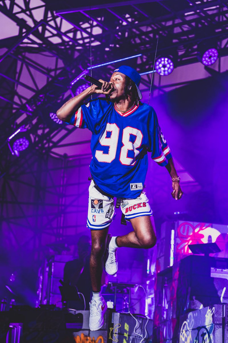 socalledwillies's tweet photo. If the #BeastCoast #EscapeFromNewYorkTour is coming to your city...Cop tickets!๐ฅ๐ฅ๐ฅ๐ฅ @joeyBADASS by #thesocalledwillies
- @FarmBureauLawn
-
#tscw #concertphotography #indianapolis #hiphop #noisey #joeybadass #brickmagazine #hiphopphotography https://t.co/iuirNa1gTQ