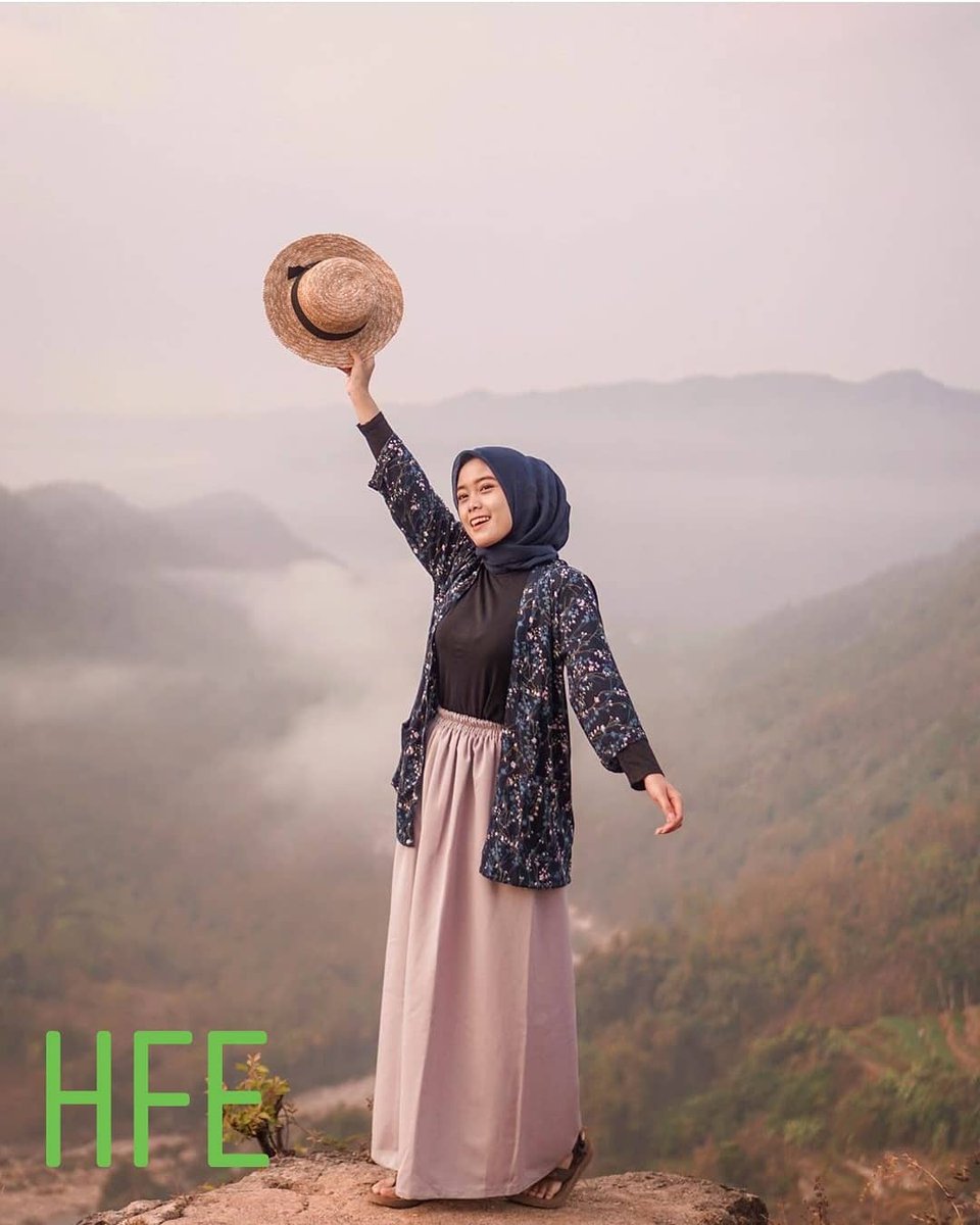 Off0off's tweet photo. #Jilboobers #Hijaboobs #Toge x Irene Kristyn https://t.co/odKs4wboLd