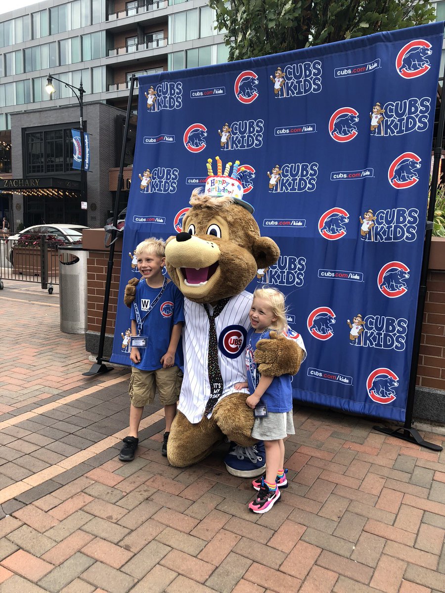 ClarktheCub's tweet photo. Had a blast with my #ClarksCrew pals at my birthday party today! 🐻🎂🎈 https://t.co/VQhcGSORfD