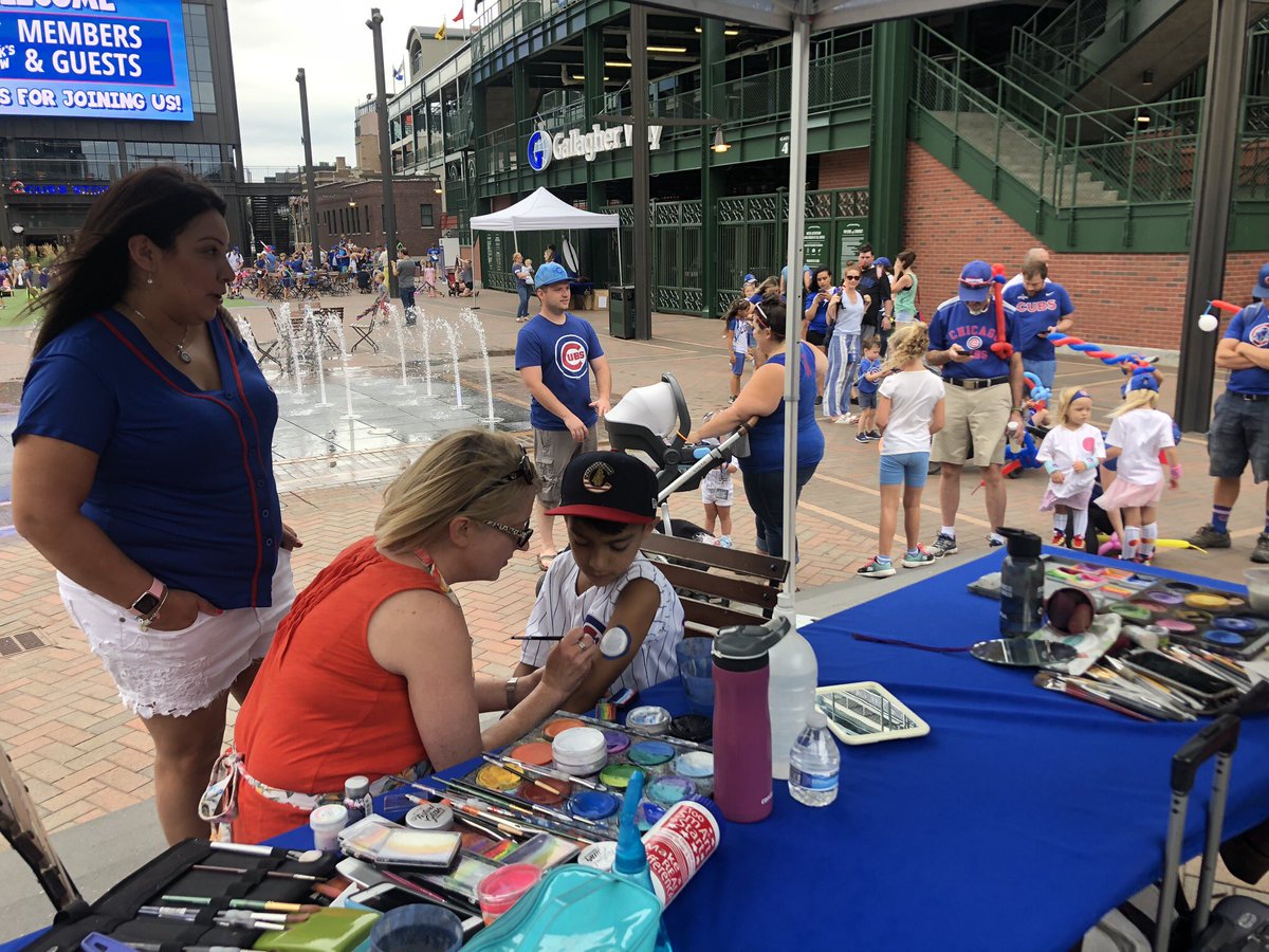 ClarktheCub's tweet photo. Had a blast with my #ClarksCrew pals at my birthday party today! 🐻🎂🎈 https://t.co/VQhcGSORfD