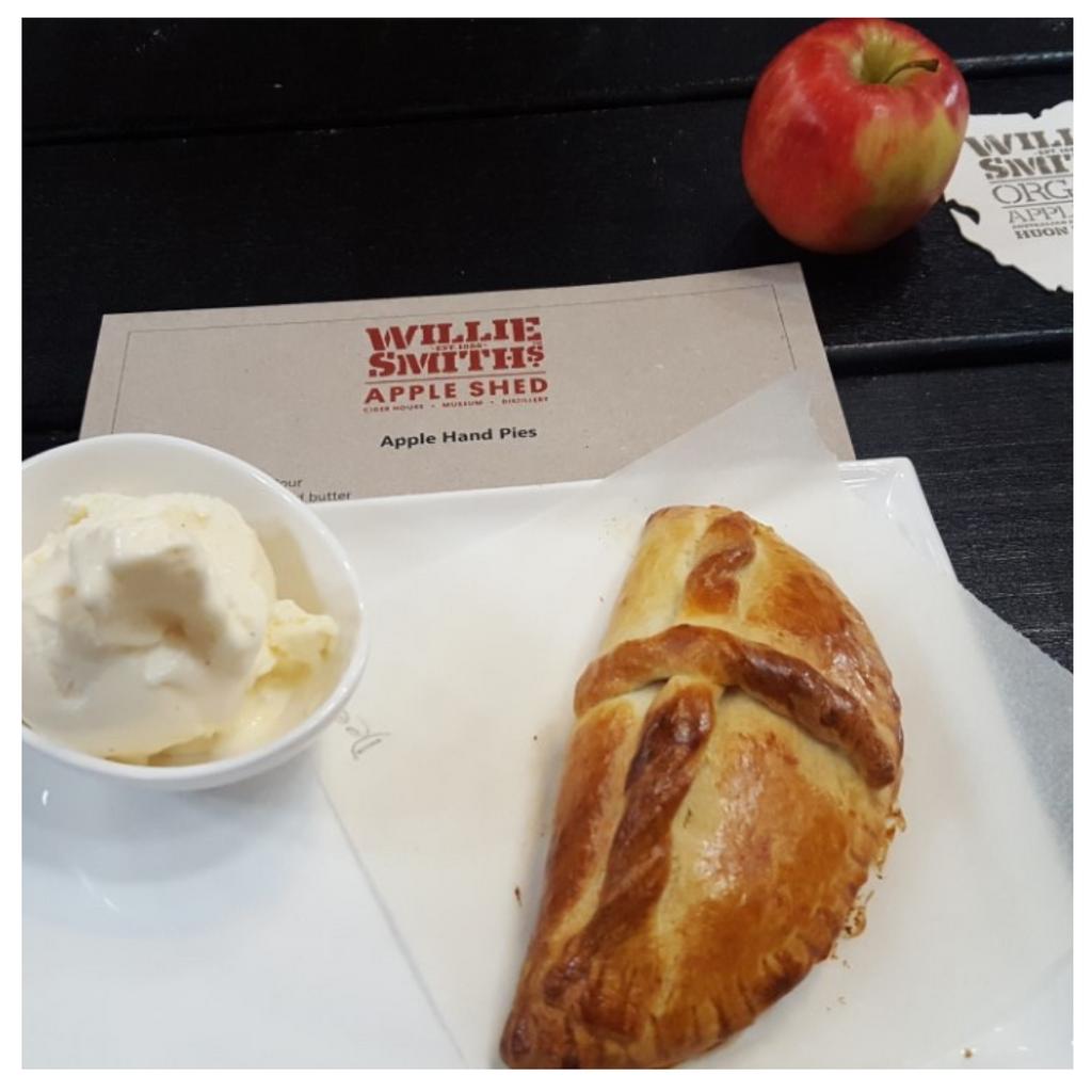 CISEvents's tweet image. The CIS team cooked up a storm at @williesmithsappleshed

Our apple turn overs were the talk of the town 😜
#ciseventmanagement